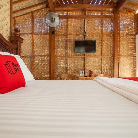 Hotel RedDoorz near Banyuwangi Kota Train Station Zewnętrze zdjęcie